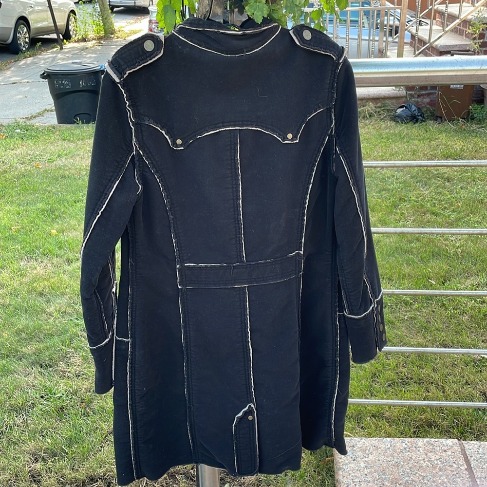 Coat - Picture 7 of 9